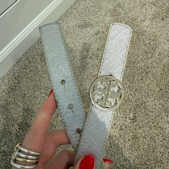 Tory Burch Silver and Gold Reversible Belt - Picture 6 of 6
